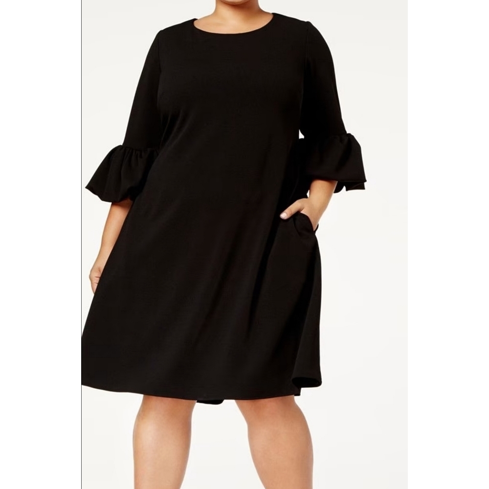 Betsy & Adam Bell Sleeve Formal Dress Fully lined